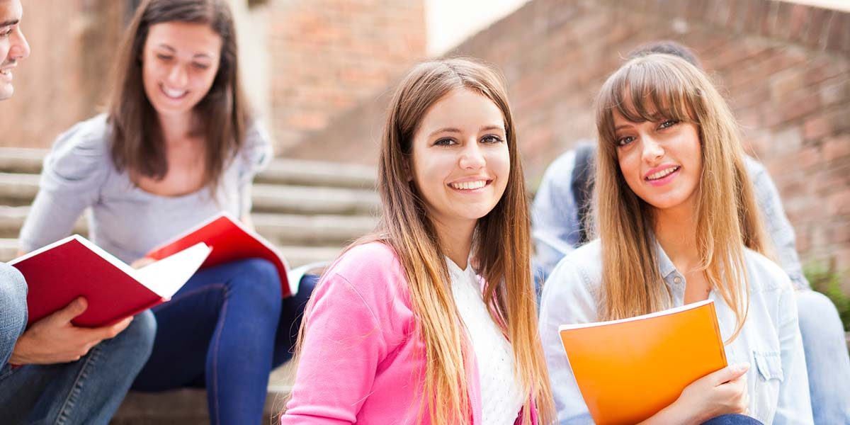 Introductory course to the teaching of Spanish